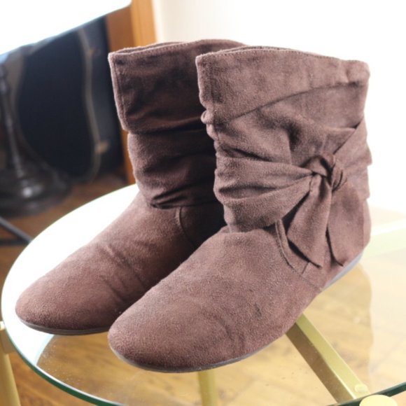 Rampage - brown faux suede flat ankle boot - Picture 2 of 6